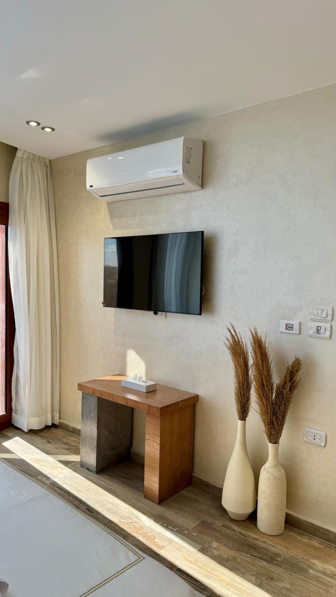 Almas Pyramids Hotel Kafrat al Jabal Exterior photo
