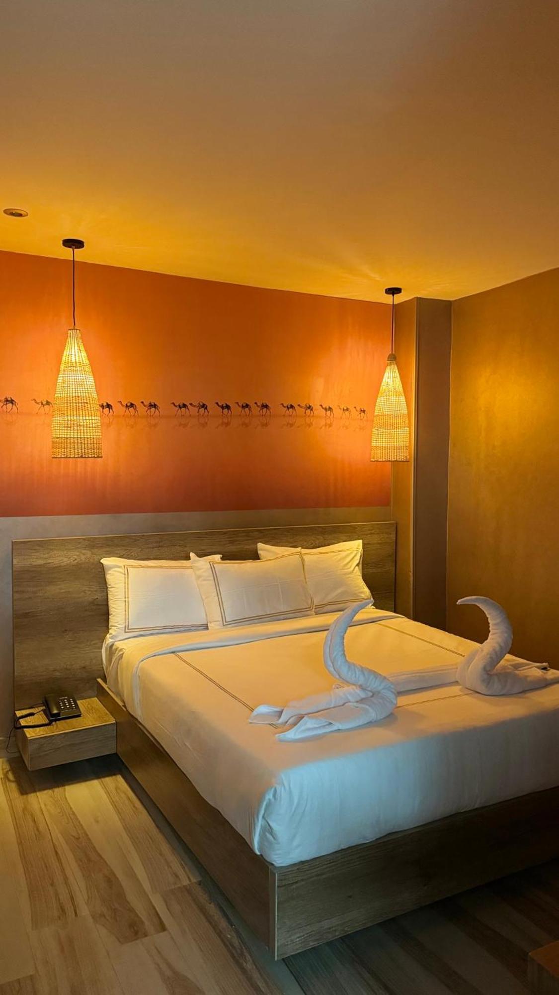 Almas Pyramids Hotel Kafrat al Jabal Exterior photo